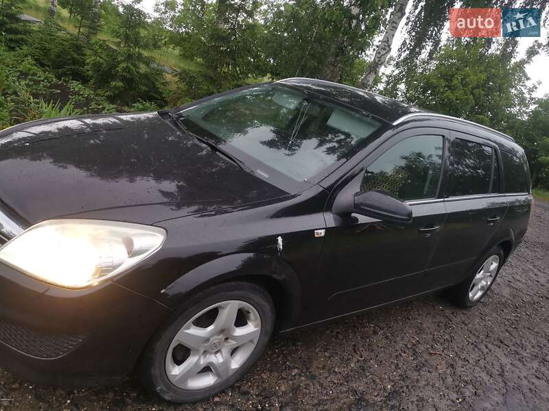 Универсал Opel Astra 2007 в Дубно
