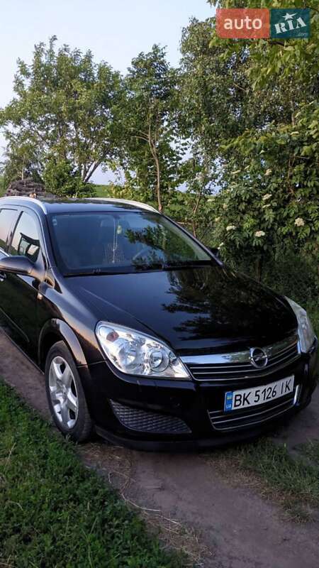Универсал Opel Astra 2007 в Дубно