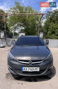 Універсал Opel Astra 2013 в Харкові