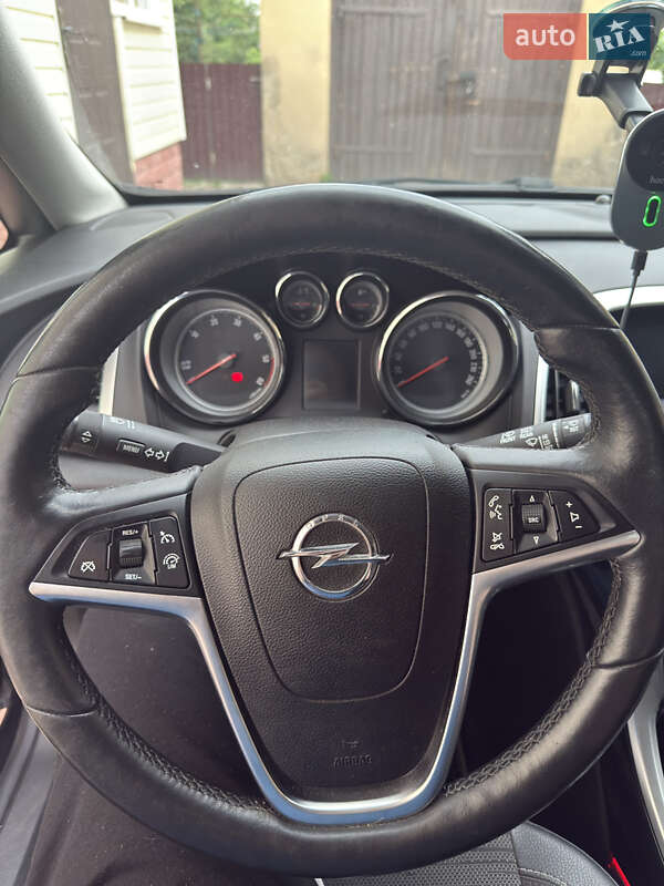 Универсал Opel Astra 2015 в Хмельницком