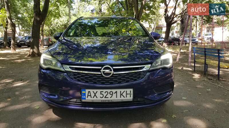 Универсал Opel Astra 2017 в Одессе