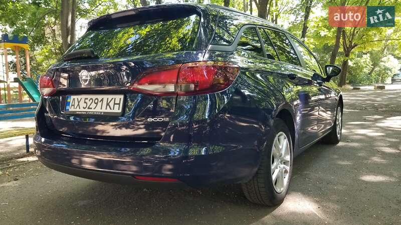 Универсал Opel Astra 2017 в Одессе