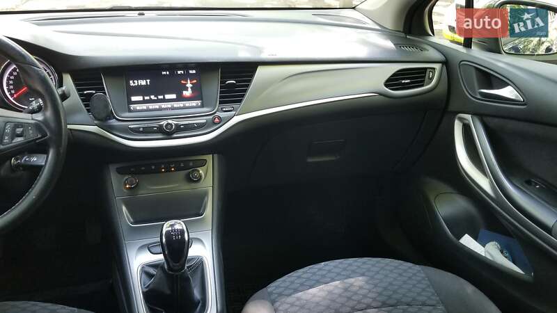 Универсал Opel Astra 2017 в Одессе