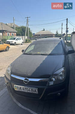 Хэтчбек Opel Astra 2006 в Александрие