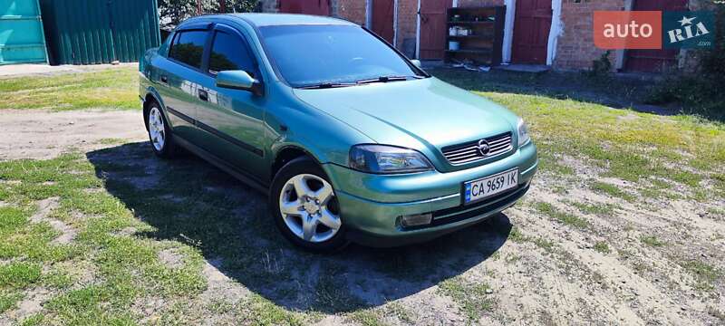 Opel Astra 2004
