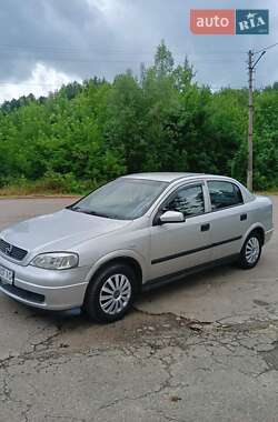 Седан Opel Astra 2002 в Дрогобыче