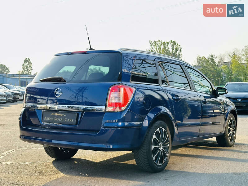 Универсал Opel Astra 2009 в Харькове