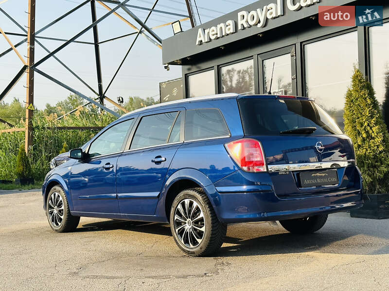 Универсал Opel Astra 2009 в Харькове