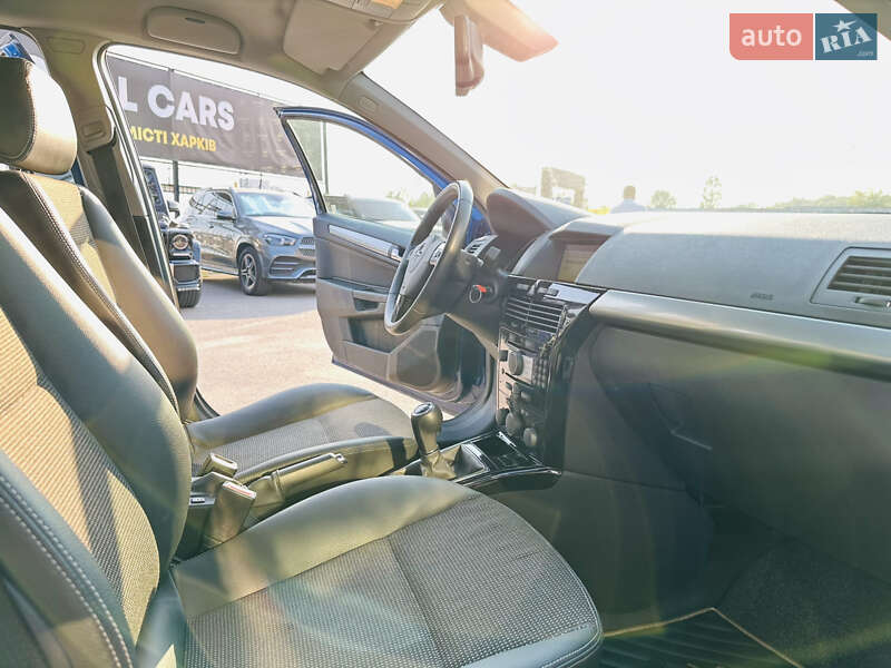 Универсал Opel Astra 2009 в Харькове