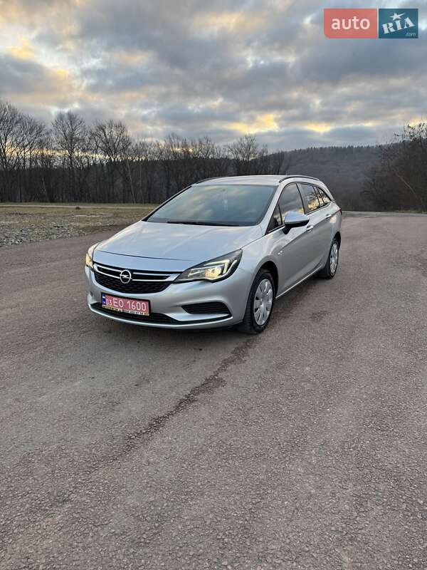 Універсал Opel Astra 2019 в Долині