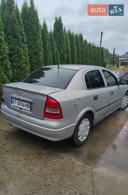 Седан Opel Astra 2007 в 