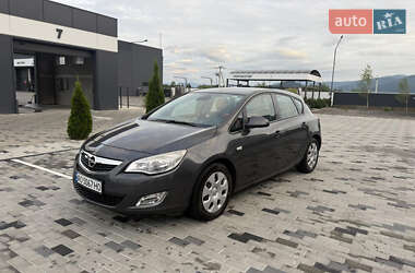 Хетчбек Opel Astra 2011 в Мукачевому