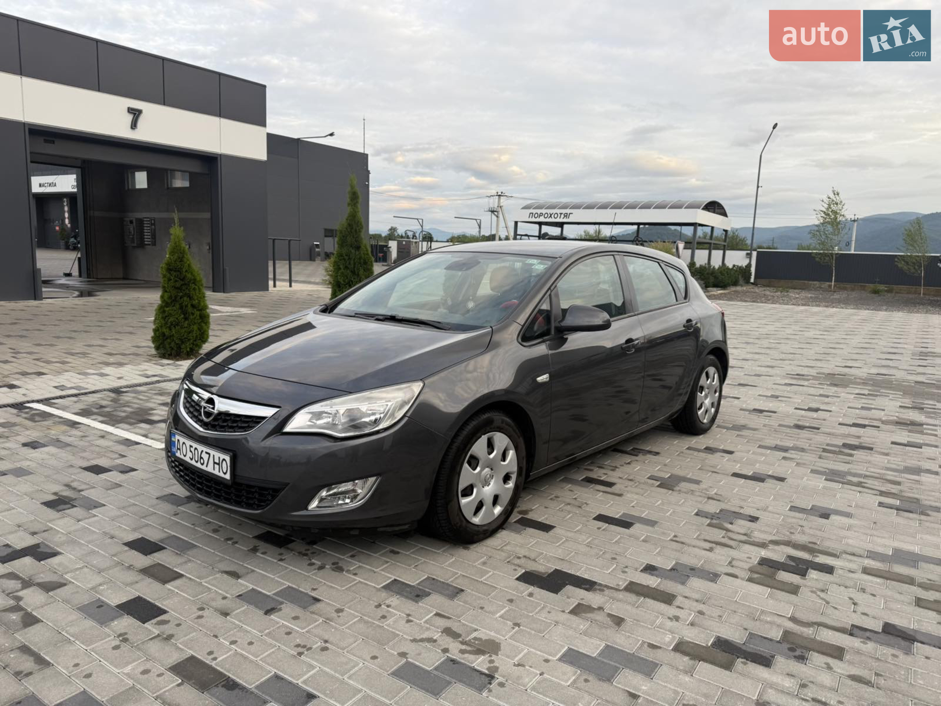 2011 Opel Astra - мініатюра 2