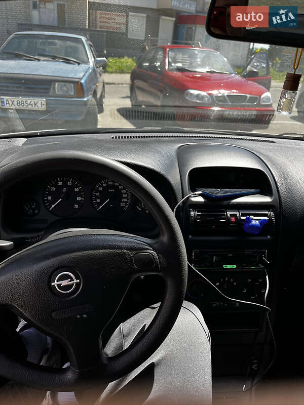 Седан Opel Astra 2008 в Балаклее