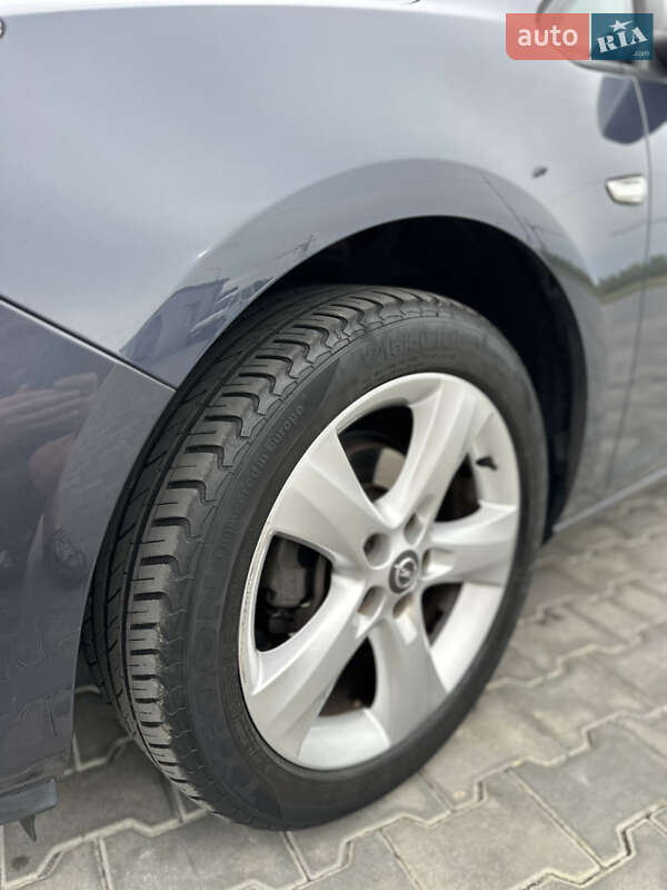 Хэтчбек Opel Astra 2009 в Луцке