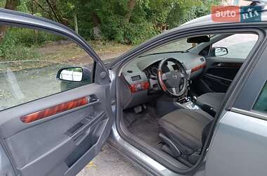 Универсал Opel Astra 2005 в 