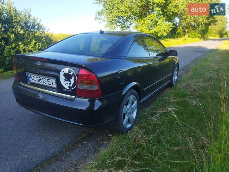 Купе Opel Astra 2002 в Луцке