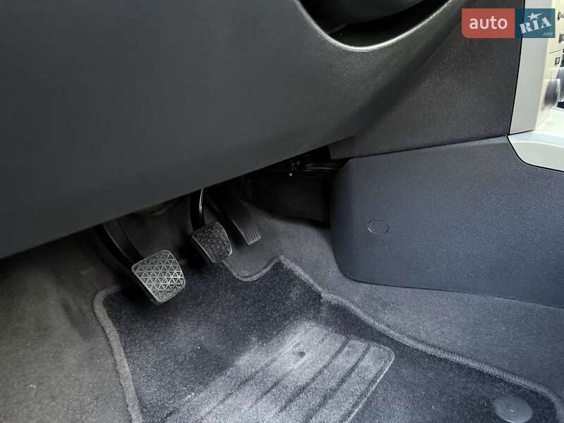 Універсал Opel Astra 2008 в Луцьку