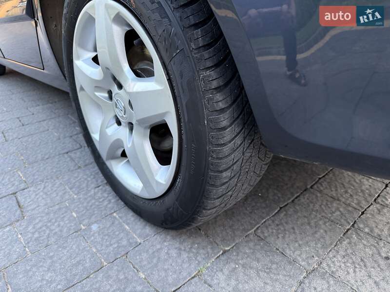 Універсал Opel Astra 2008 в Луцьку