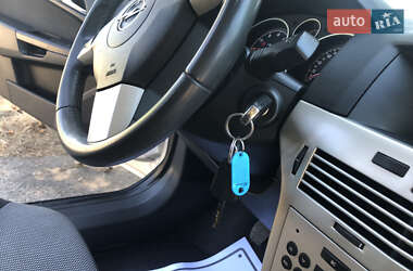 Универсал Opel Astra 2008 в 