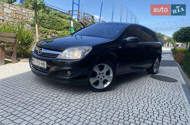 Хэтчбек Opel Astra 2009 в Стрые
