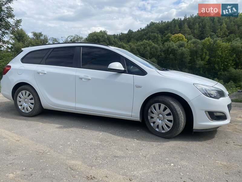 Универсал Opel Astra 2013 в Каменец-Подольском