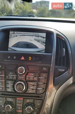 Универсал Opel Astra 2012 в 