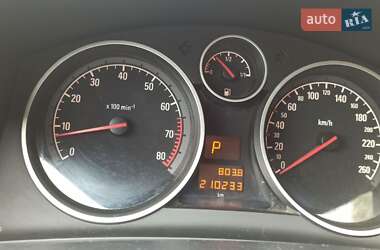 Хэтчбек Opel Astra 2005 в 