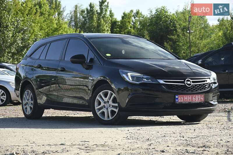 Универсал Opel Astra 2017 в Бердичеве