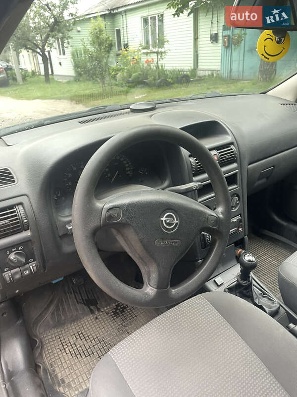 Седан Opel Astra 2007 в Чернігові