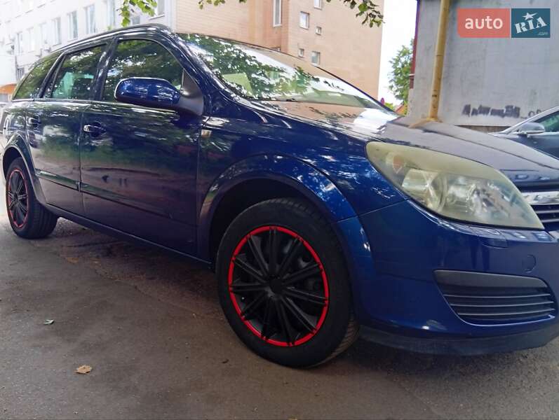 Универсал Opel Astra 2005 в Житомире