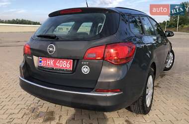 Универсал Opel Astra 2012 в 
