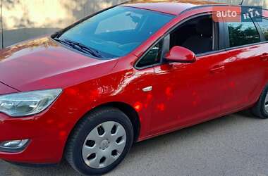 Универсал Opel Astra 2011 в Кропивницком