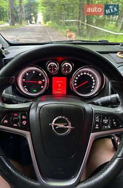 Универсал Opel Astra 2014 в 