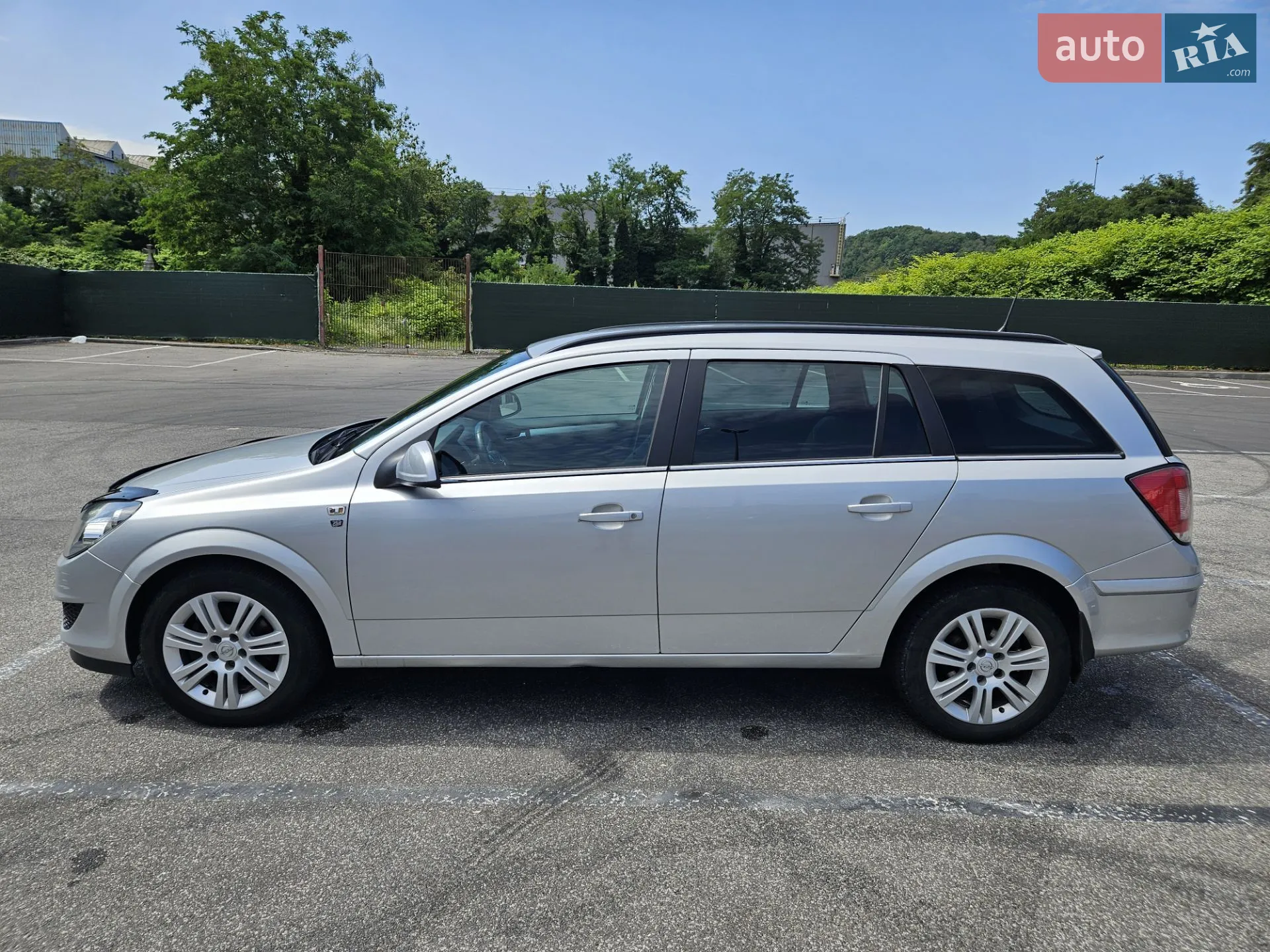 2010 Opel Astra - мініатюра 2