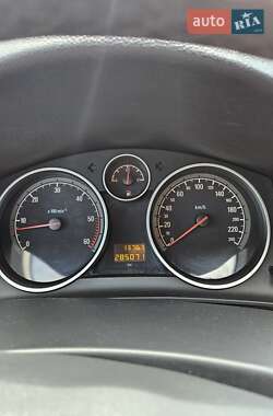 Универсал Opel Astra 2010 в 