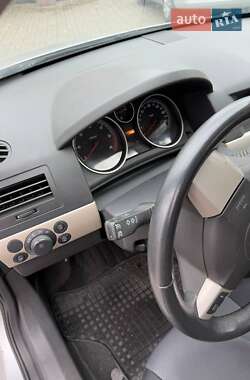 Универсал Opel Astra 2008 в 