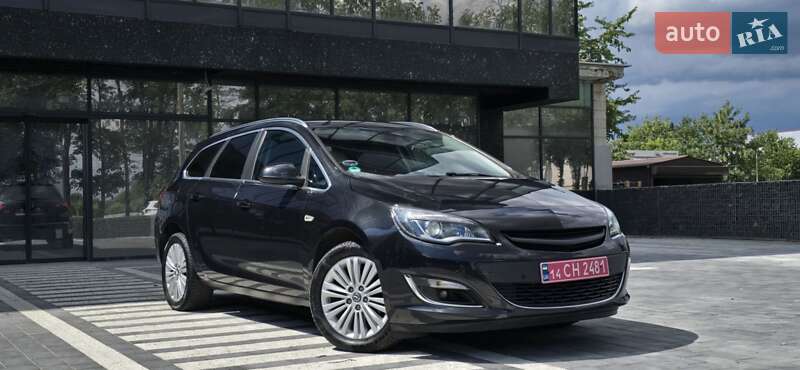 Универсал Opel Astra 2015 в Стрые