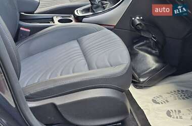 Универсал Opel Astra 2015 в 