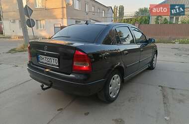 Седан Opel Astra 2008 в 