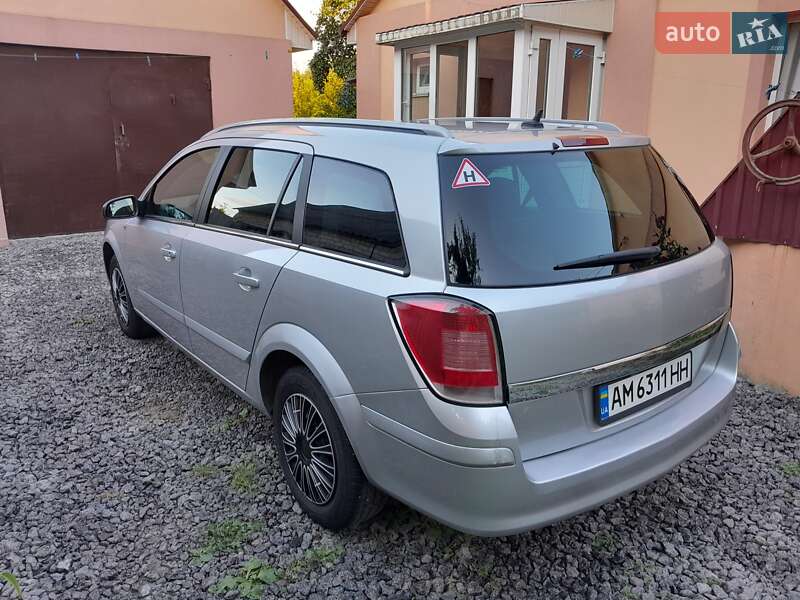 Универсал Opel Astra 2004 в Бердичеве