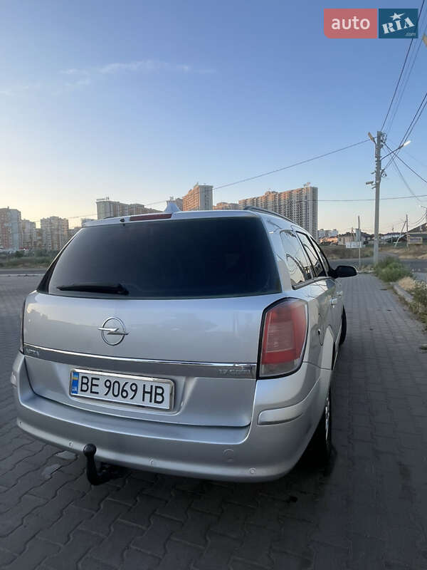 Универсал Opel Astra 2008 в Одессе