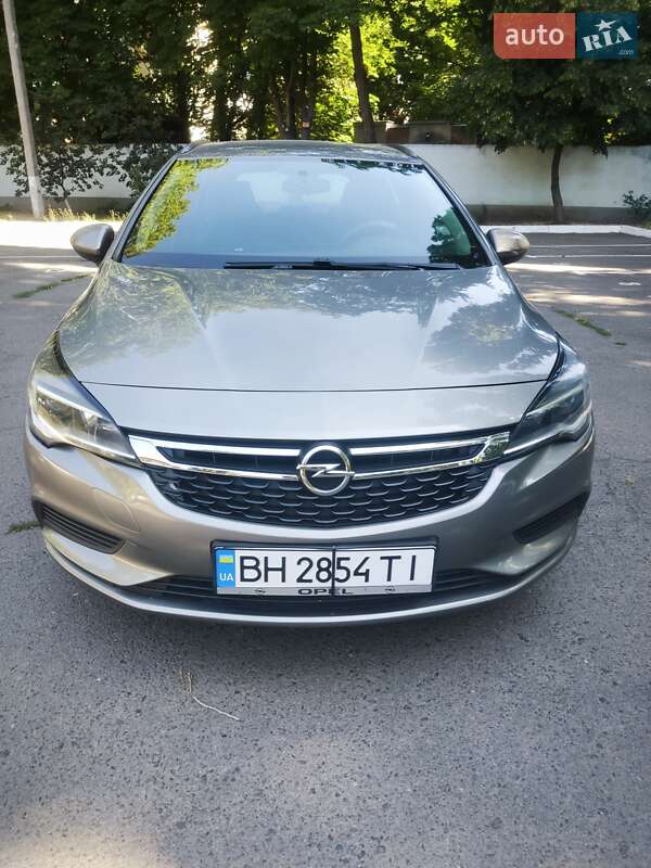 Универсал Opel Astra 2017 в Одессе