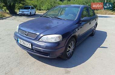 Седан Opel Astra 2006 в Кривом Роге