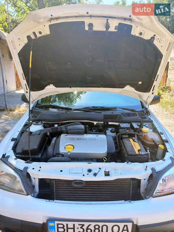 Хэтчбек Opel Astra 1998 в Одессе