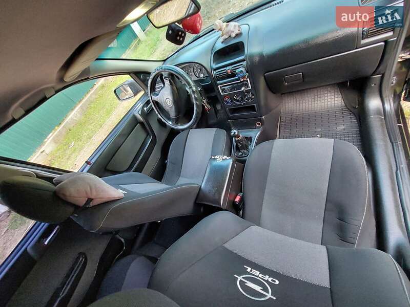 Седан Opel Astra 2005 в Черновцах фото 6 Седан Opel Astra 2005 в Черновцах