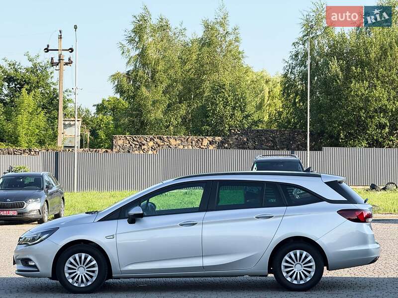 Универсал Opel Astra 2016 в Луцке