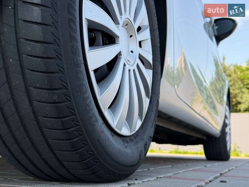 Универсал Opel Astra 2016 в Луцке
