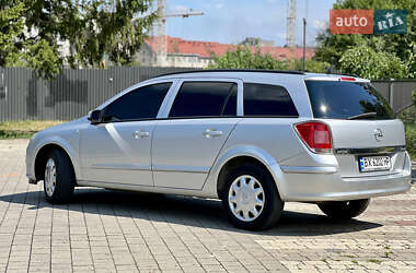 Универсал Opel Astra 2005 в 