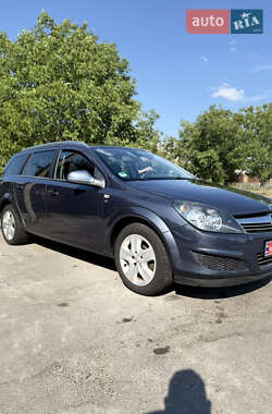 Opel Astra 2010